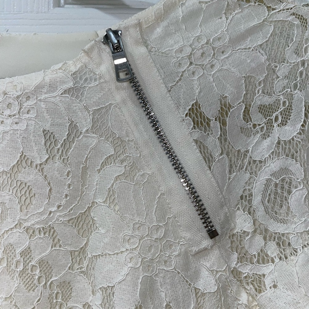 💰3 For $25 💰Armani Exchange Off White Lace Mini Dress SZ 0 - Picture 5 of 9